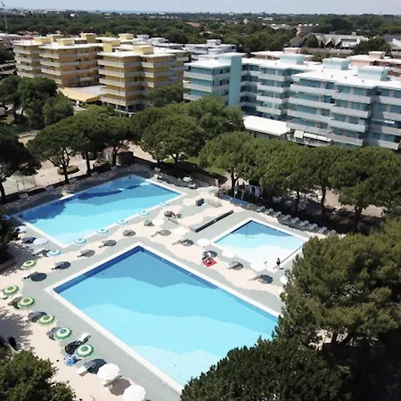 Apartamento Lovely Flat With Pool Access