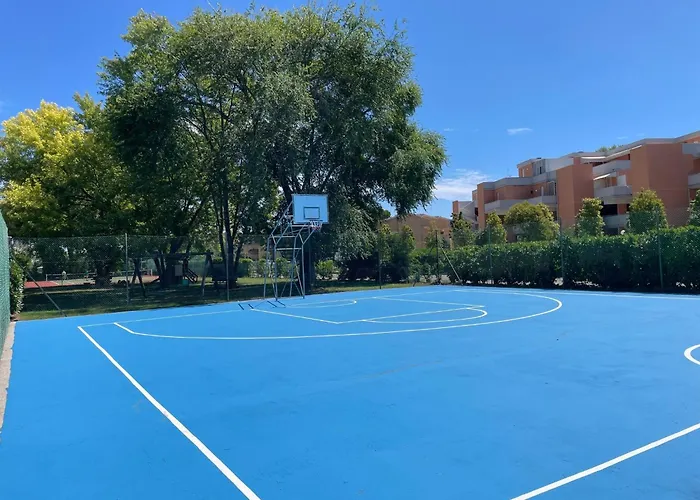 Lovely Flat With Pool Access Apartamento *