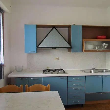 Apartment Lovely Flat With Pool Access *